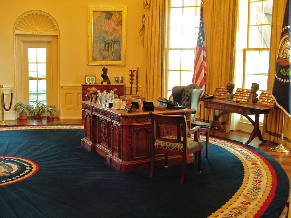 white house replica virginia. Replica of the Clinton Oval