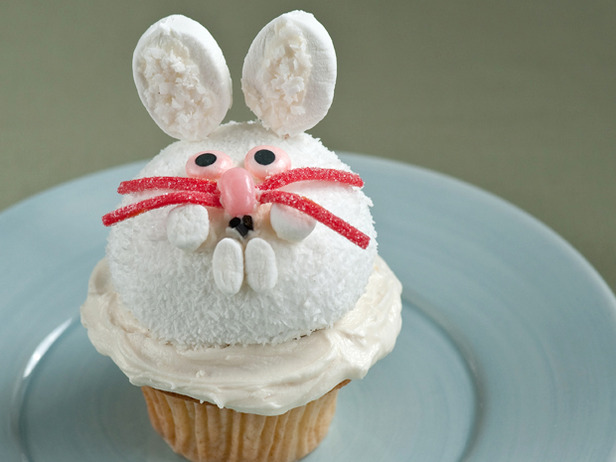 easter bunny cupcakes pictures. Snow Bunny Cupcake
